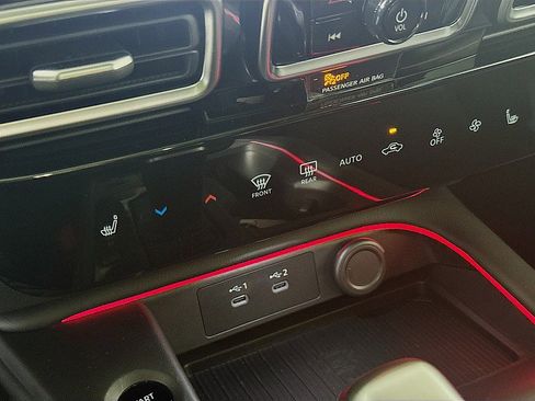 New 2026 Nissan Sentra SV w/ SV Convenience Package FWD image 17