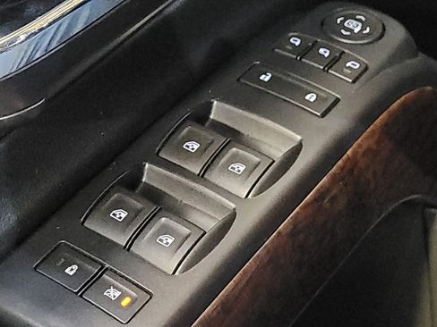 Used 2015 GMC Sierra 1500 SLT w/ SLT Crew Cab Value Package image 27