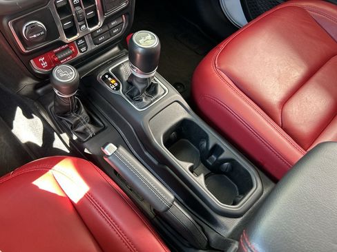 Used 2024 Jeep Wrangler Unlimited Rubicon 392 AWD/4WD image 23