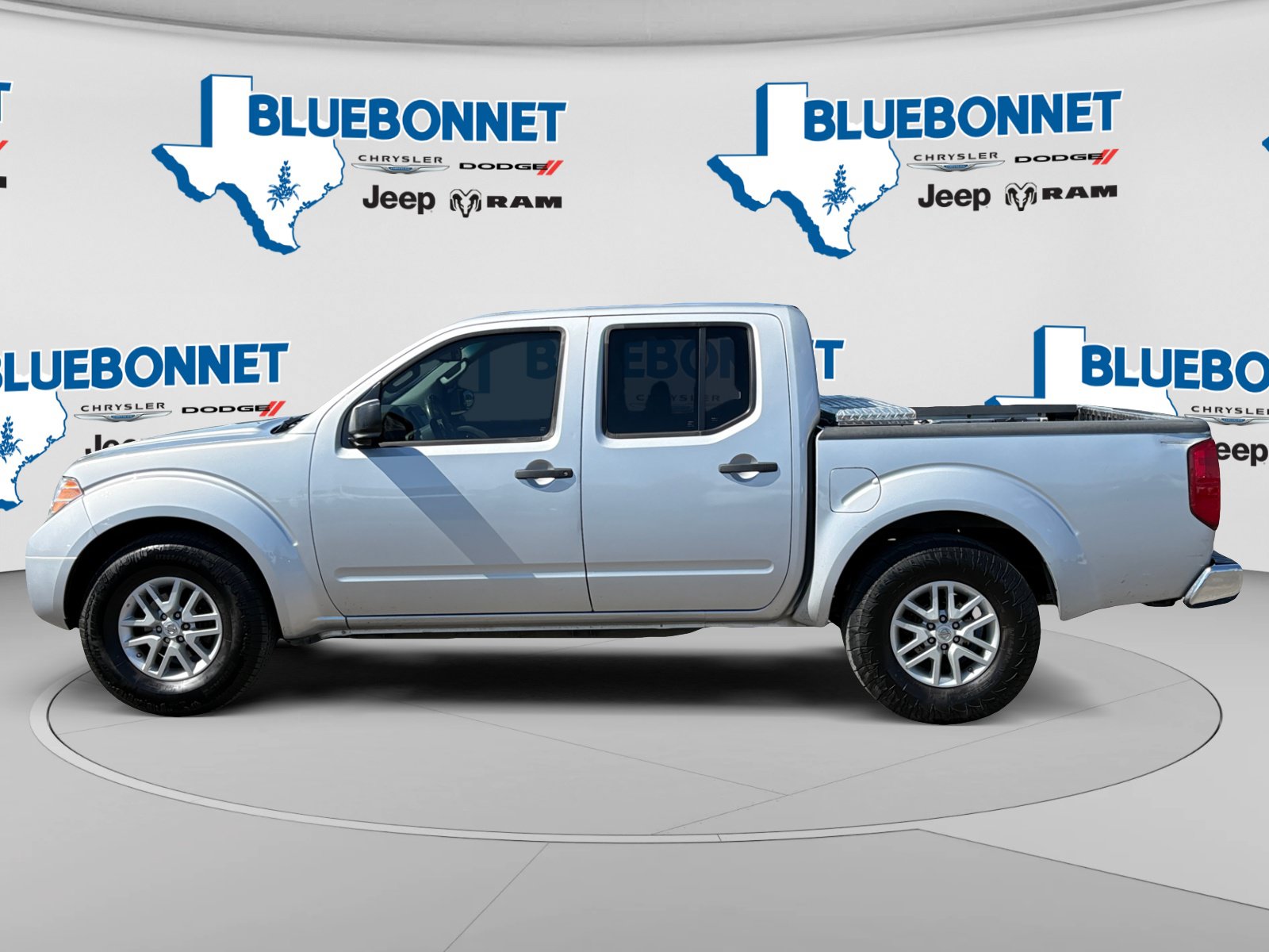 Used 2016 Nissan Frontier SV w/ SV Value Truck Package RWD image 8