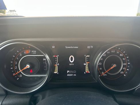 Used 2022 Jeep Wrangler Sport AWD/4WD image 12