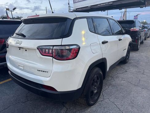 Used 2018 Jeep Compass Sport image 3