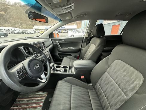 Used 2019 Kia Sportage LX image 16