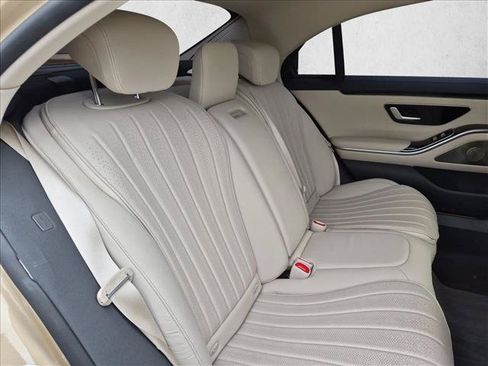 Used 2022 Mercedes-Benz S 500 4MATIC image 22