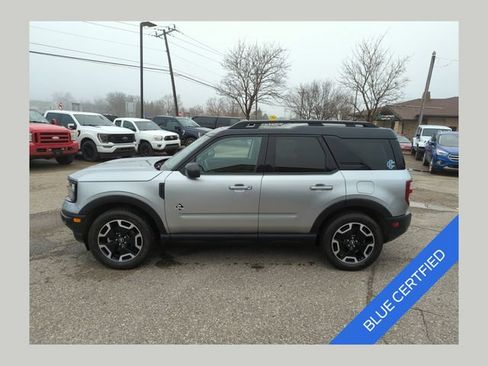 Certified 2022 Ford Bronco Sport Outer Banks w/ Tech Package AWD/4WD image 1
