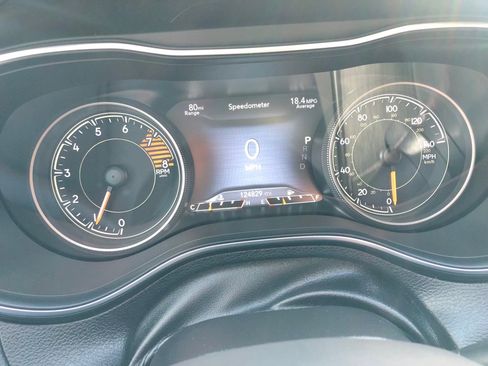 Used 2019 Jeep Cherokee Limited w/ Trailer Tow Group image 39