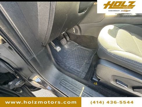 Used 2018 Ford Explorer XLT image 33