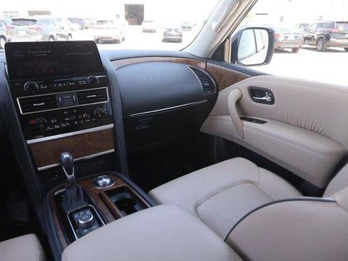 Used 2024 Nissan Armada SL w/ Captain's Chairs Package AWD/4WD image 29