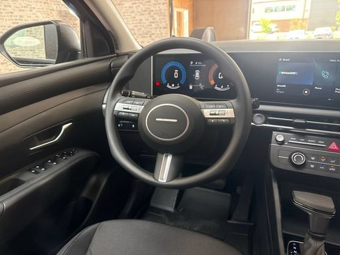 New 2026 Hyundai Tucson SE FWD image 18