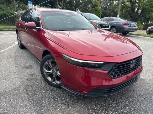Used 2023 Honda Accord EX image 4