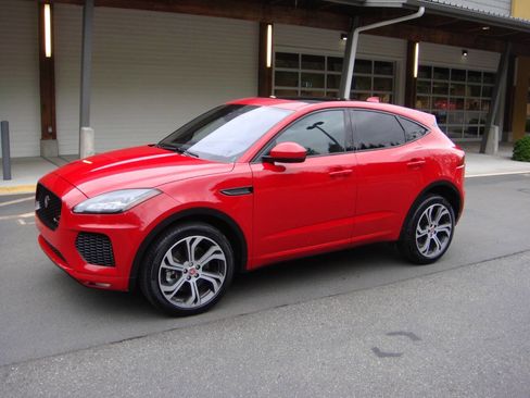 Used 2018 Jaguar E-PACE First Edition image 3