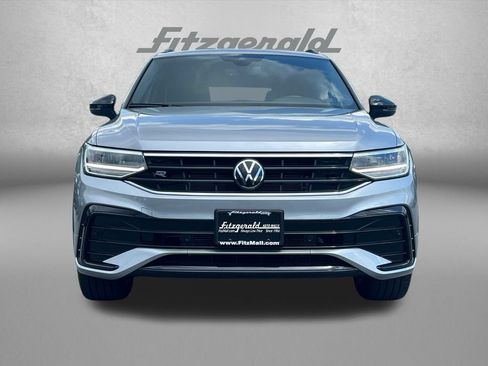 Used 2024 Volkswagen Tiguan SE R-Line AWD/4WD image 6