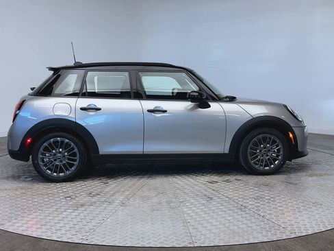 New 2026 MINI Cooper S image 9