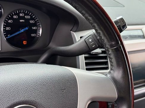 Used 2008 Cadillac Escalade EXT AWD/4WD image 30