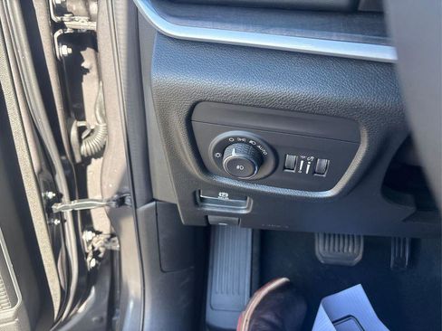 New 2026 Jeep Grand Cherokee Limited AWD/4WD image 15