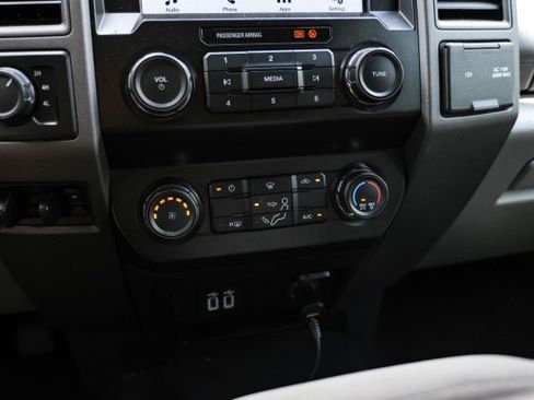 Used 2019 Ford F250 XL w/ STX Appearance Package AWD/4WD image 24