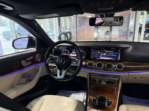 Used 2019 Mercedes-Benz E 450 4MATIC Sedan w/ Premium Package image 27