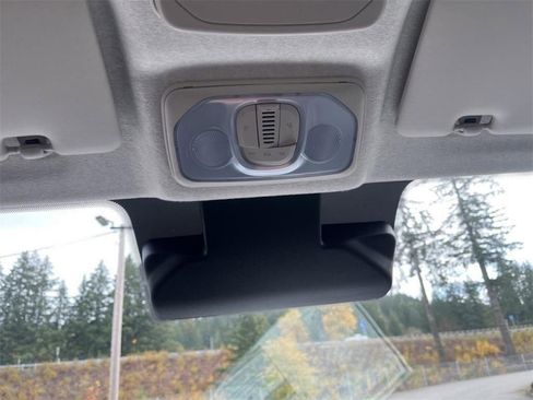 New 2025 RAM ProMaster 2500 w/ Convenience Group FWD image 17