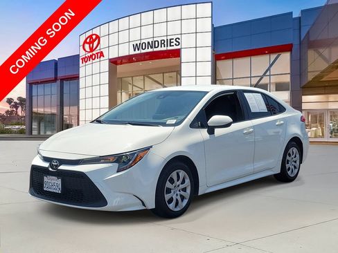 Used 2022 Toyota Corolla LE w/ Carpet Mat Package (TMS) FWD image 2