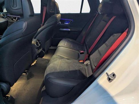 New 2025 Mercedes-Benz GLC 43 AMG 4MATIC image 13