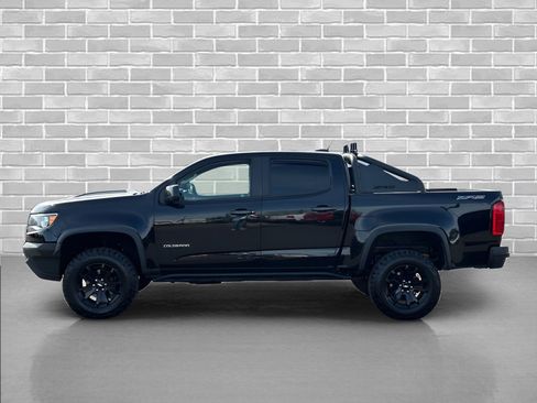 Used 2019 Chevrolet Colorado ZR2 w/ ZR2 Midnight Special Edition AWD/4WD image 2