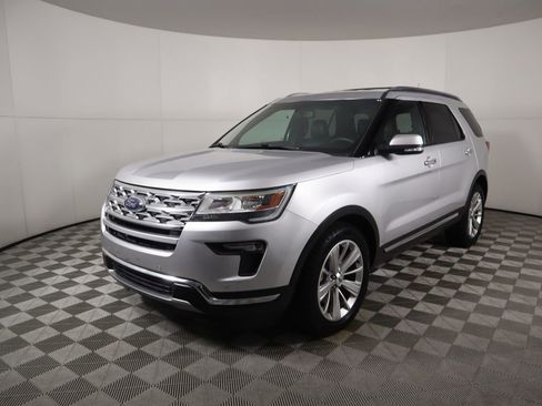 Used 2019 Ford Explorer Limited w/ Class III Trailer Tow Package image 1