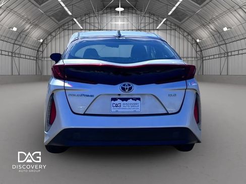 Used 2021 Toyota Prius Prime XLE w/ Carpet Mat Package (TMS) FWD image 3