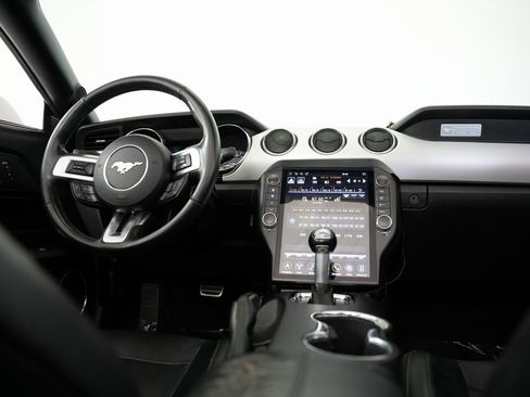 Used 2017 Ford Mustang GT Premium image 35