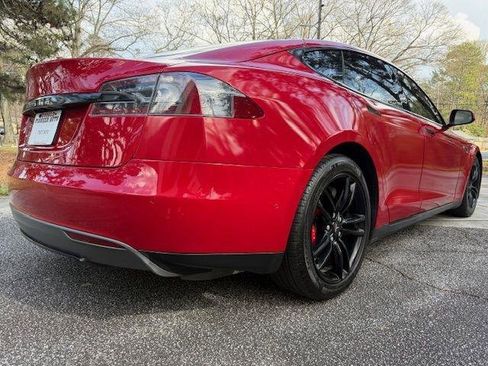 Used 2015 Tesla Model S P90D image 21