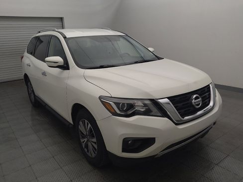 Used 2020 Nissan Pathfinder SV AWD/4WD image 13