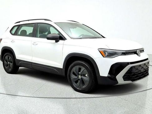 Used 2025 Volkswagen Taos S FWD image 3