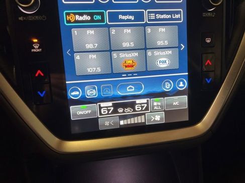 Certified 2025 Subaru Crosstrek 2.0i Premium image 33