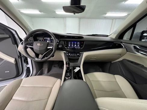 Used 2024 Cadillac XT6 Premium Luxury w/ Technology Package image 17