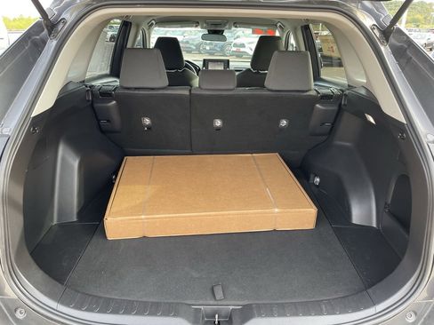 Certified 2022 Toyota RAV4 XLE image 6