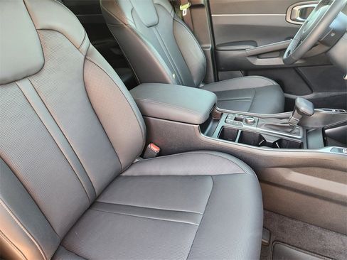 New 2025 Kia Sorento X-Line EX image 10