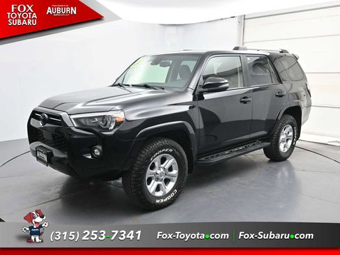 Used 2023 Toyota 4Runner SR5 Premium w/ Moonroof Package AWD/4WD image 2