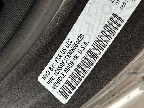 Used 2021 RAM 1500 Laramie AWD/4WD image 23