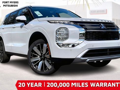 New 2026 Mitsubishi Outlander SE FWD image 1