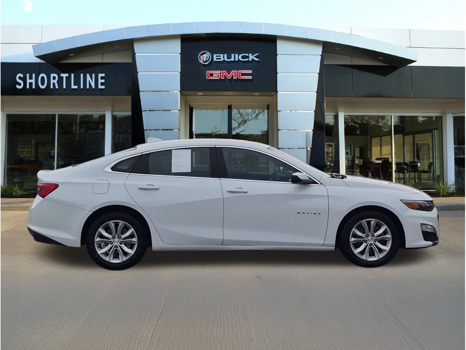Used 2023 Chevrolet Malibu LT FWD image 2
