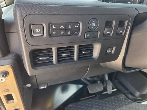Used 2024 Chevrolet Brightdrop 600 w/ Battery Pack, Max Range AWD/4WD image 21