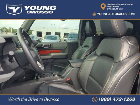 Used 2023 Ford Bronco Badlands w/ Sasquatch Package AWD/4WD image 6