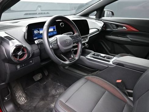 Used 2024 Chevrolet Equinox EV RS FWD image 11