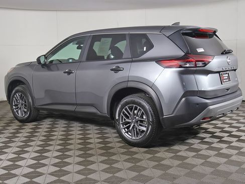 Used 2023 Nissan Rogue S AWD/4WD image 6