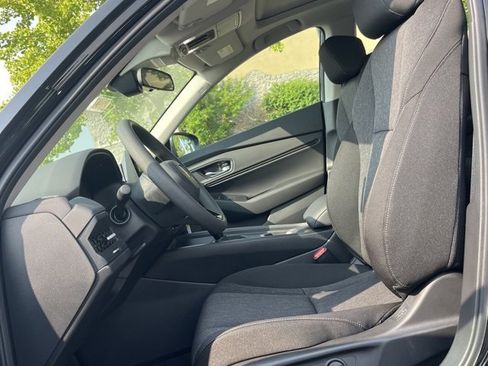 Used 2023 Honda Accord EX image 8