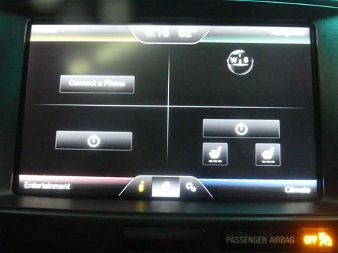 Used 2016 Ford Explorer XLT w/ Equipment Group 202A AWD/4WD image 41
