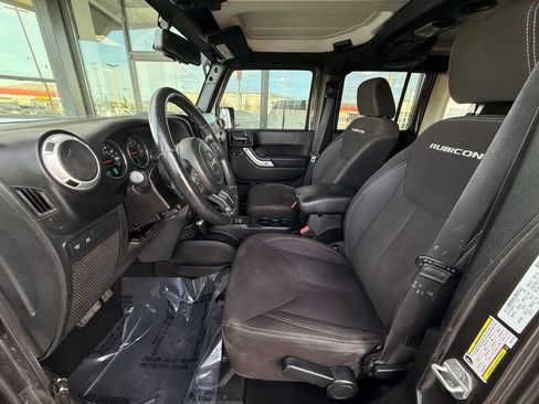 Used 2014 Jeep Wrangler Unlimited Rubicon w/ Connectivity Group AWD/4WD image 11