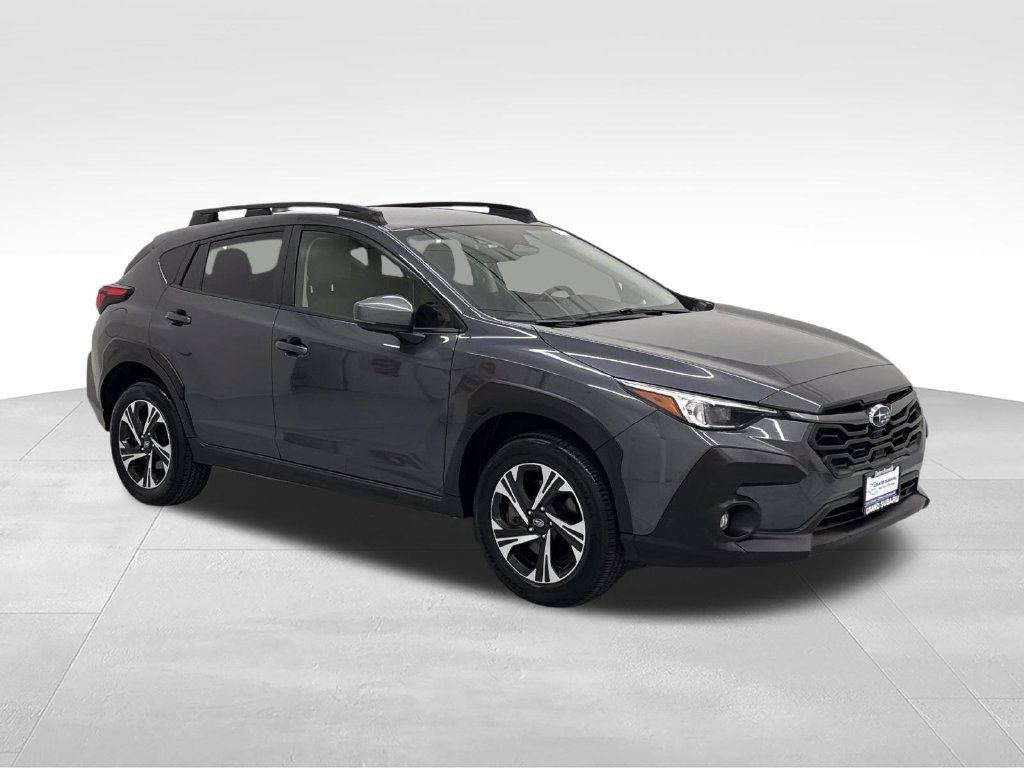 Used 2024 Subaru Crosstrek 2.0i Premium w/ Crosstrek Mirror Package AWD/4WD image 9