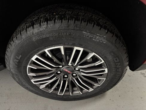 New 2026 GMC Yukon Elevation image 6