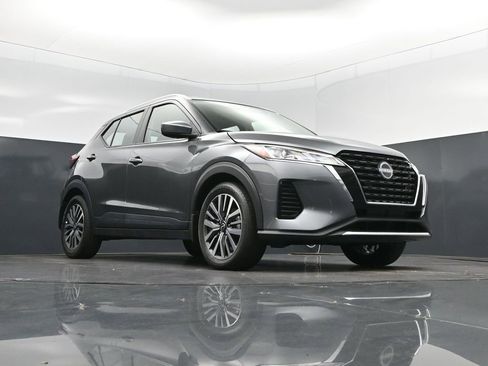 Used 2024 Nissan Kicks SV FWD image 44