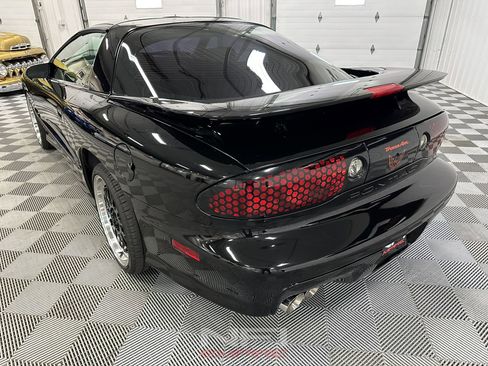 Used 1999 Pontiac Firebird Formula w/ SLP Firehawk Pkg image 10